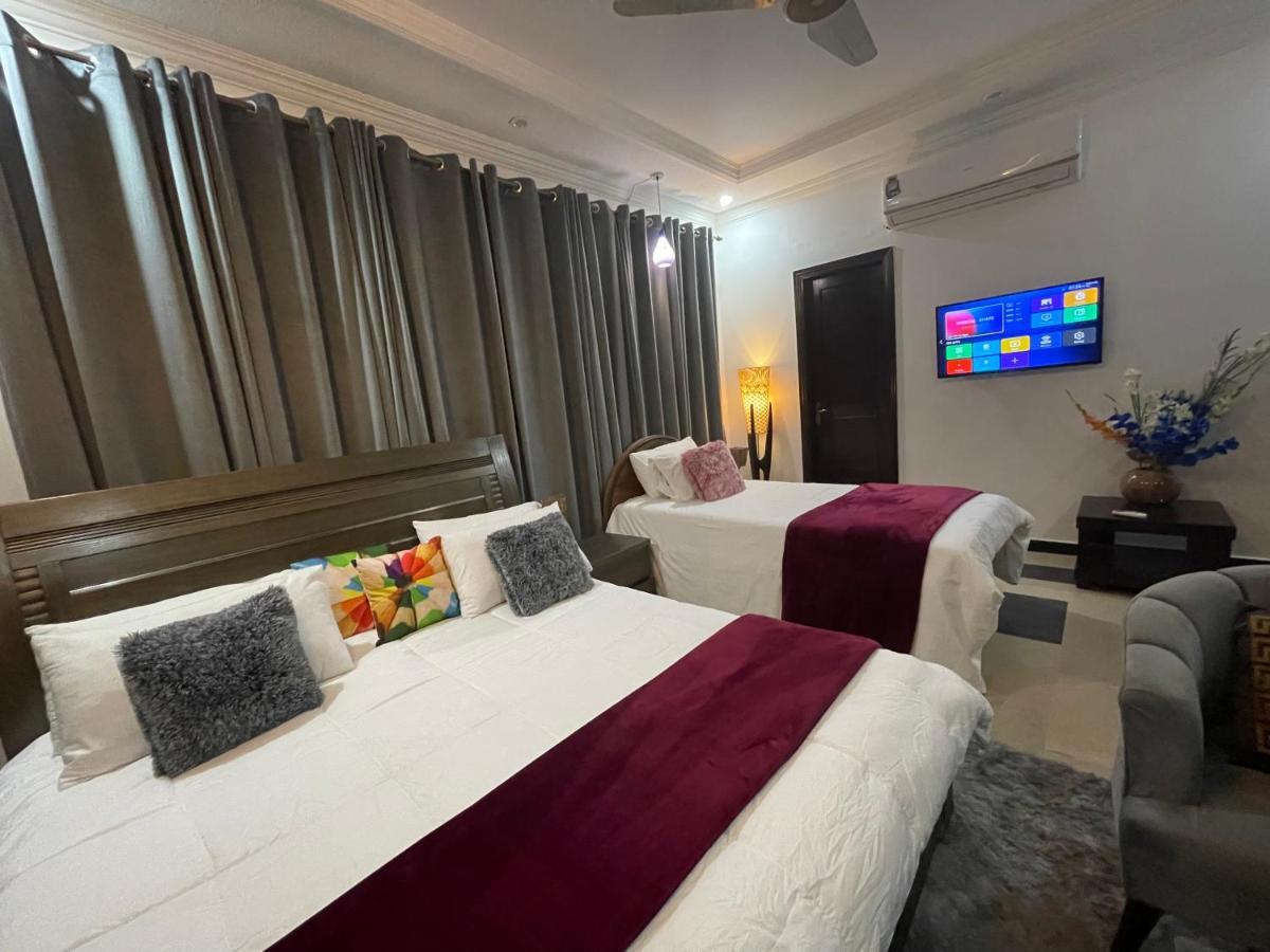 Shelton Mellton Lodges Rawalpindi Dış mekan fotoğraf