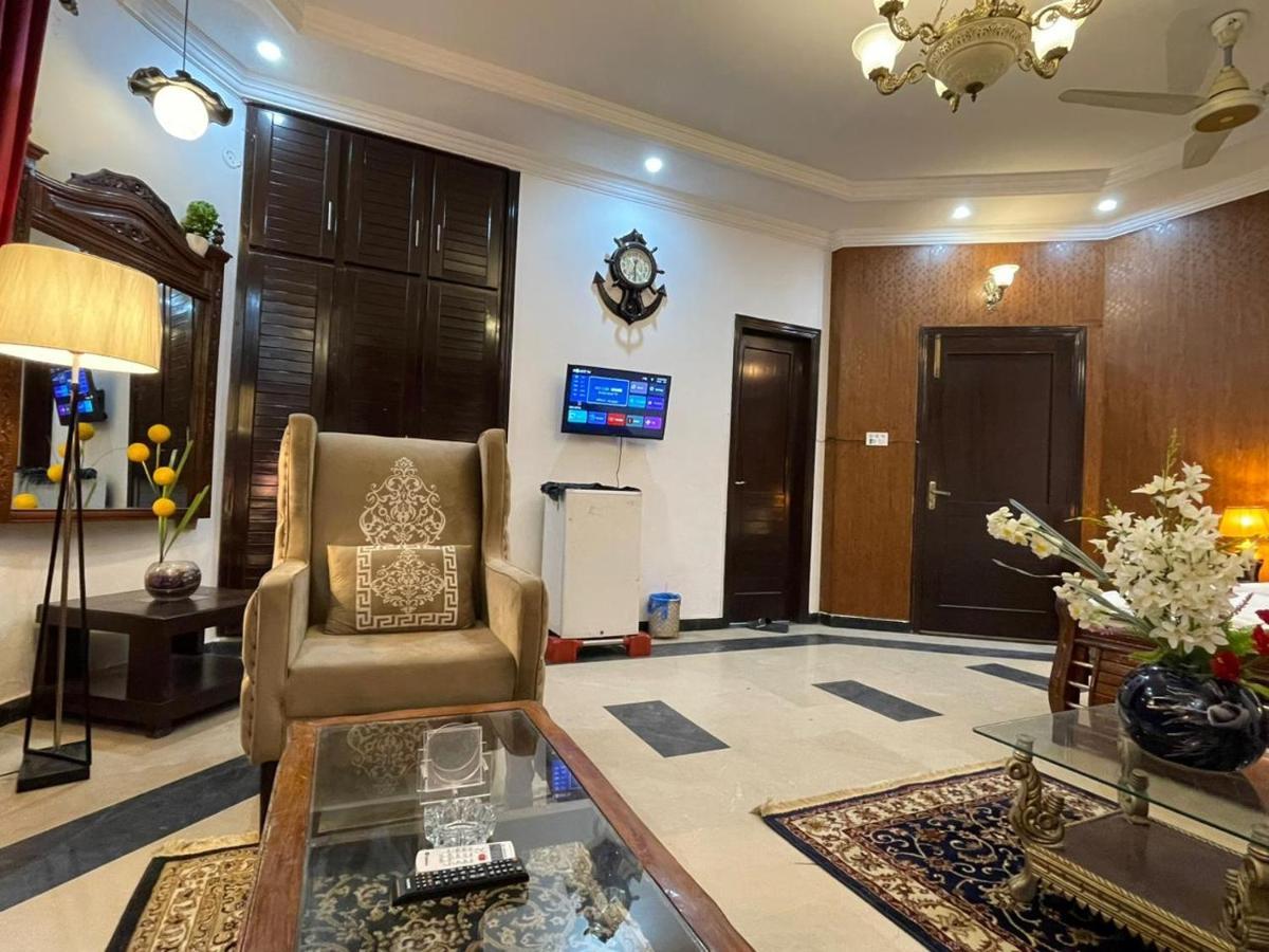 Shelton Mellton Lodges Rawalpindi Dış mekan fotoğraf